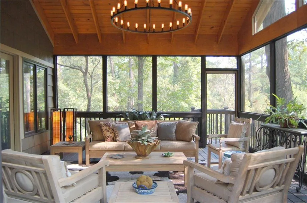 4795 Woodvale Drive Nw, Atlanta, Georgia 30327, 5 Bedrooms Bedrooms, ,4 BathroomsBathrooms,Residential,Sold,4795 Woodvale Drive Nw,6054705