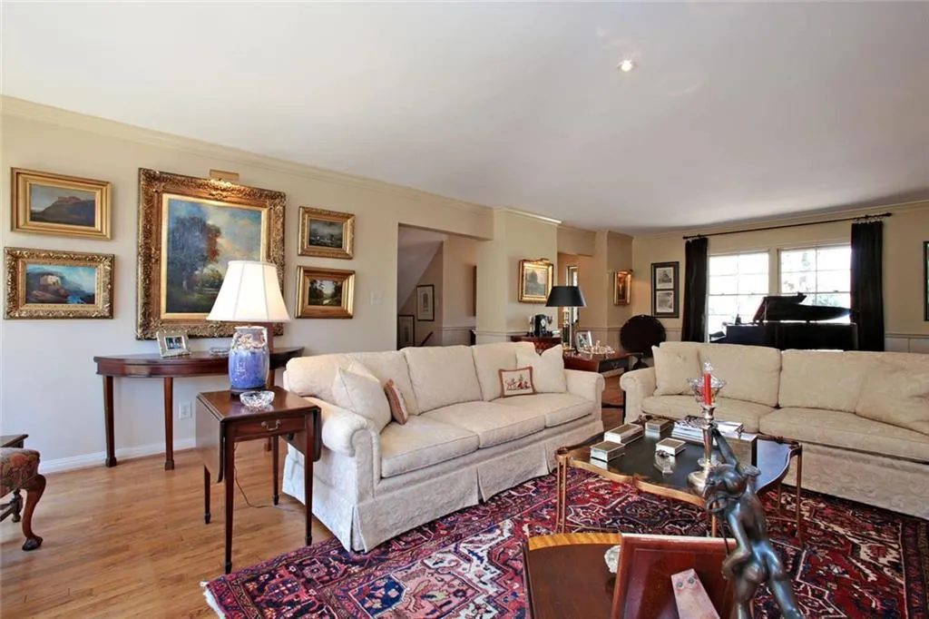 4795 Woodvale Drive Nw, Atlanta, Georgia 30327, 5 Bedrooms Bedrooms, ,4 BathroomsBathrooms,Residential,Sold,4795 Woodvale Drive Nw,6054705