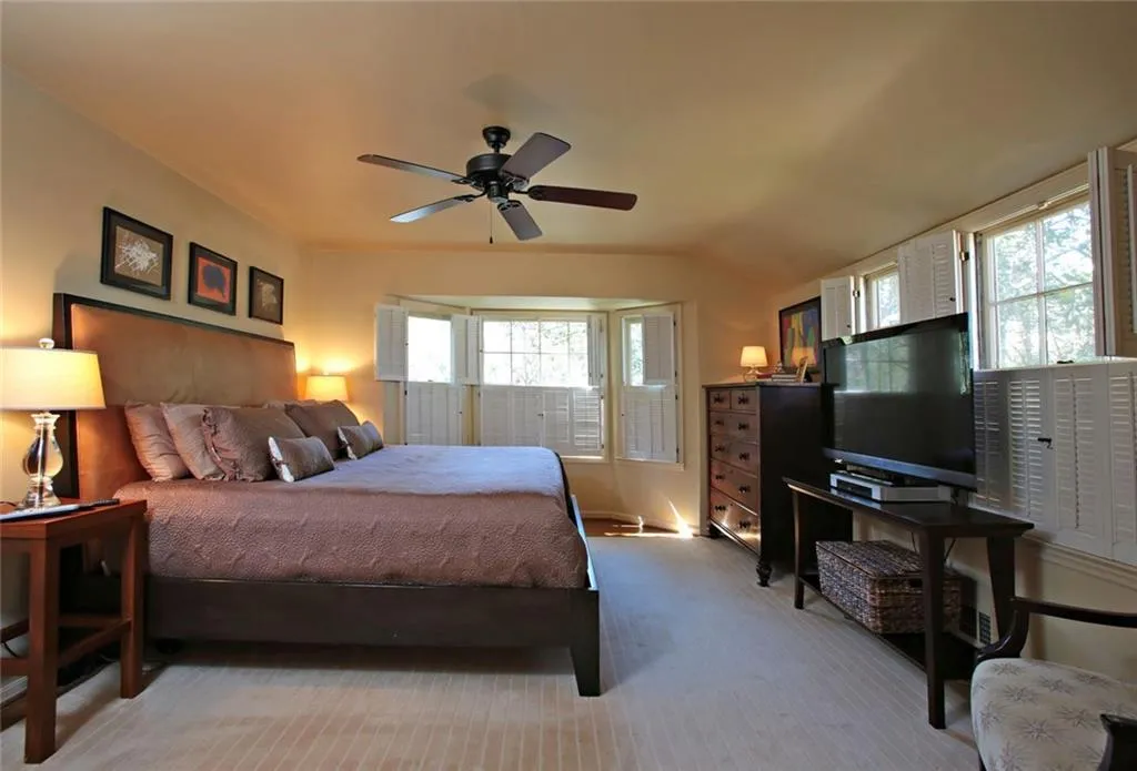 4795 Woodvale Drive Nw, Atlanta, Georgia 30327, 5 Bedrooms Bedrooms, ,4 BathroomsBathrooms,Residential,Sold,4795 Woodvale Drive Nw,6054705