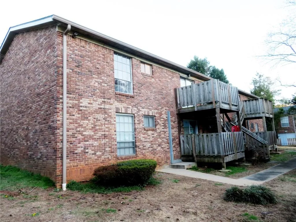5586 Kingsport Drive, Atlanta, Georgia 30342, 3 Bedrooms Bedrooms, ,2 BathroomsBathrooms,Residential,For Sale,5586 Kingsport Drive,7526606