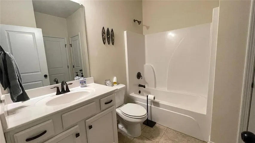 1170