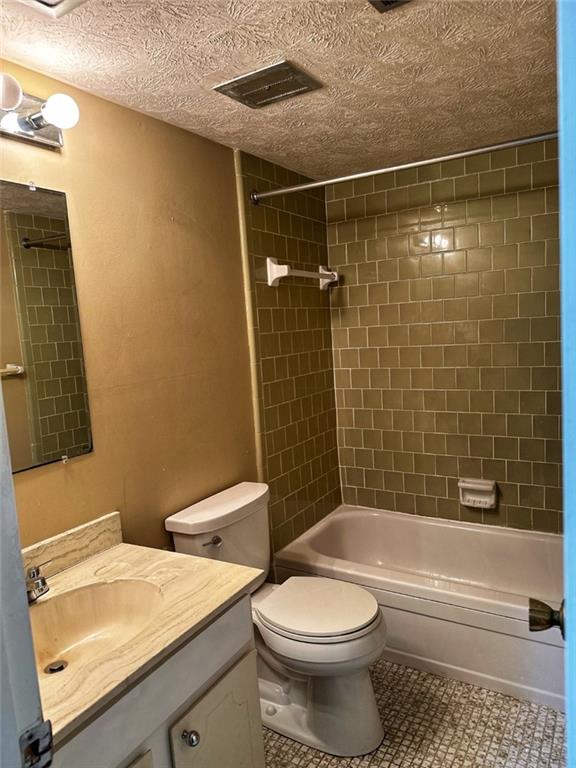 725 Dalrymple Road Unit 3E, Atlanta, Georgia 30328, 2 Bedrooms Bedrooms, ,2 BathroomsBathrooms,Residential,Sold,725 Dalrymple Road Unit 3E,7280458