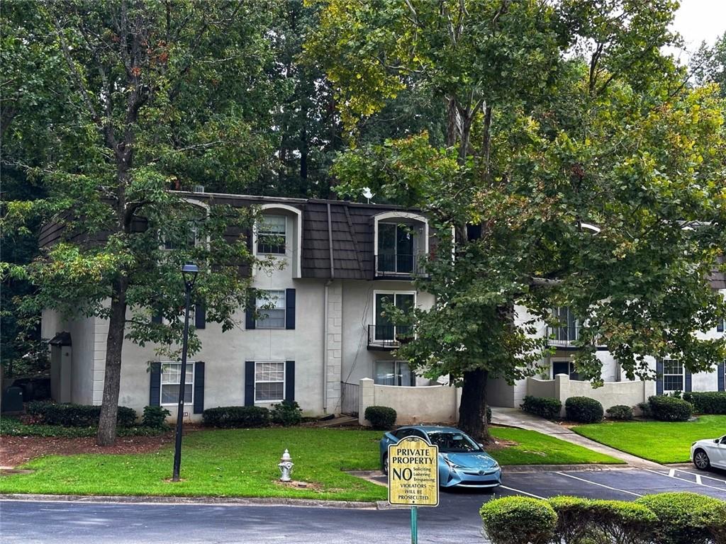 725 Dalrymple Road Unit 3E, Atlanta, Georgia 30328, 2 Bedrooms Bedrooms, ,2 BathroomsBathrooms,Residential,Sold,725 Dalrymple Road Unit 3E,7280458