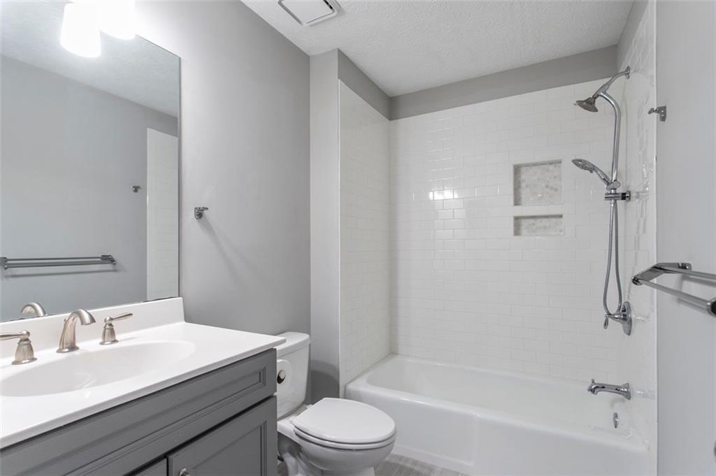 9135 CARROLL MANOR Drive, Sandy Springs, Georgia 30350, 3 Bedrooms Bedrooms, ,2 BathroomsBathrooms,Residential,Sold,9135 CARROLL MANOR Drive,7264925