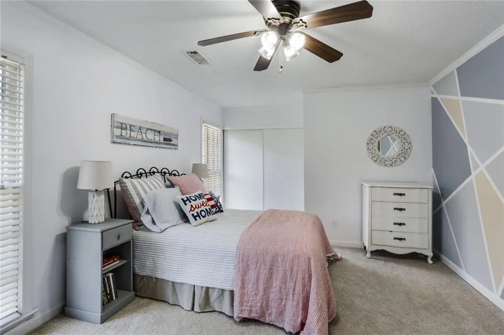 904 Brandywine Circle, Sandy Springs, Georgia 30350, 3 Bedrooms Bedrooms, ,2 BathroomsBathrooms,Residential,Sold,904 Brandywine Circle,6553134