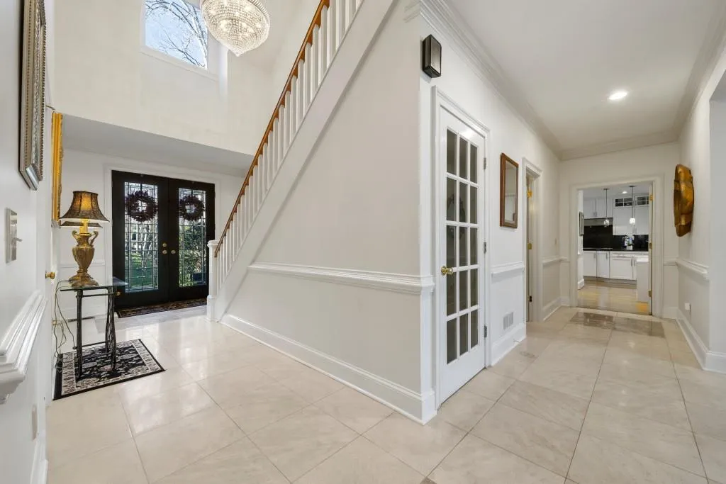 245 Wing Mill Road, Sandy Springs, Georgia 30350, 6 Bedrooms Bedrooms, ,4 BathroomsBathrooms,Residential,Sold,245 Wing Mill Road,7011109