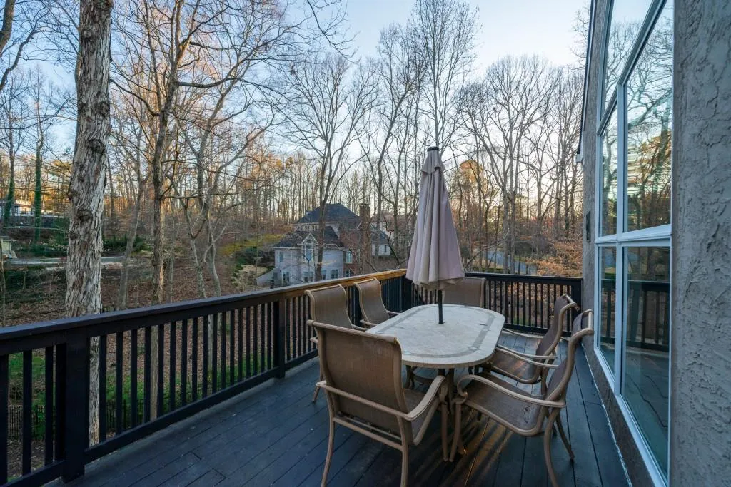 245 Wing Mill Road, Sandy Springs, Georgia 30350, 6 Bedrooms Bedrooms, ,4 BathroomsBathrooms,Residential,Sold,245 Wing Mill Road,7011109