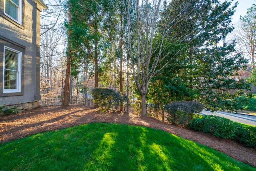 245 Wing Mill Road, Sandy Springs, Georgia 30350, 6 Bedrooms Bedrooms, ,4 BathroomsBathrooms,Residential,Sold,245 Wing Mill Road,7011109