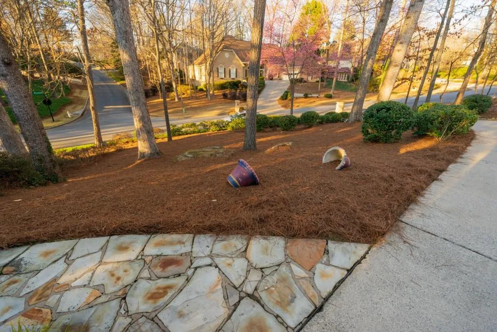 245 Wing Mill Road, Sandy Springs, Georgia 30350, 6 Bedrooms Bedrooms, ,4 BathroomsBathrooms,Residential,Sold,245 Wing Mill Road,7011109