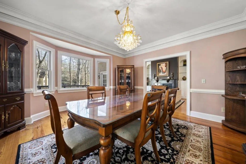 245 Wing Mill Road, Sandy Springs, Georgia 30350, 6 Bedrooms Bedrooms, ,4 BathroomsBathrooms,Residential,Sold,245 Wing Mill Road,7011109