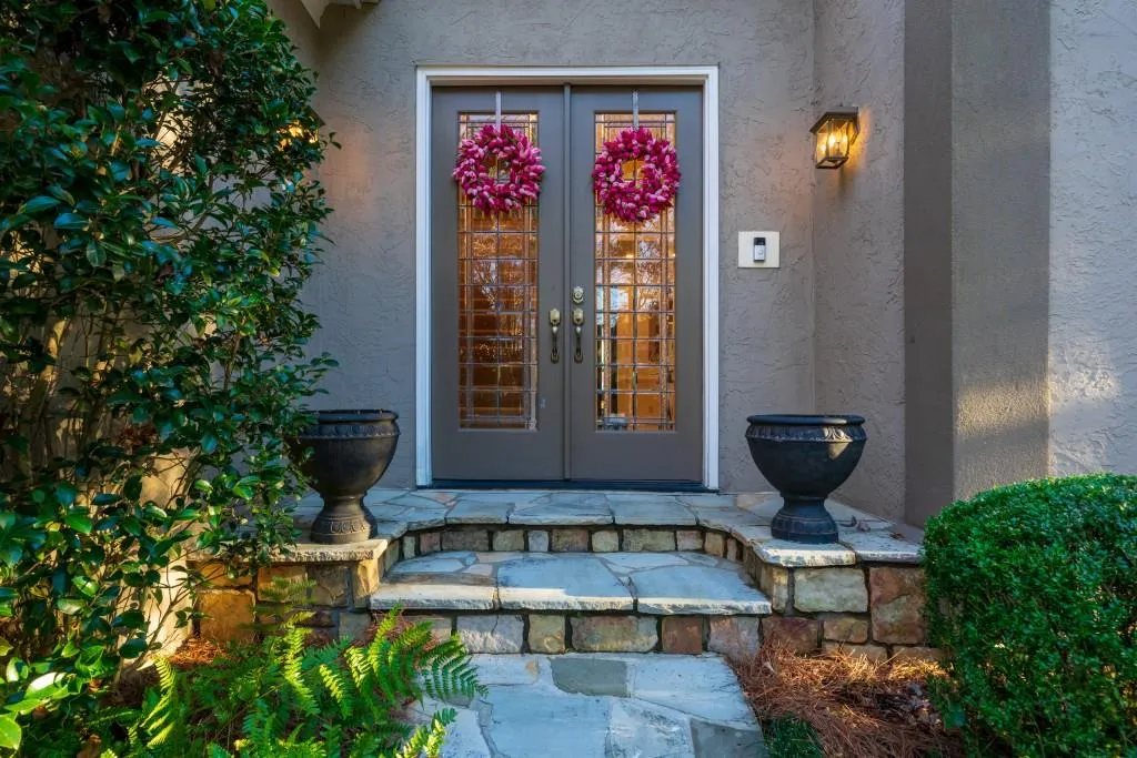 245 Wing Mill Road, Sandy Springs, Georgia 30350, 6 Bedrooms Bedrooms, ,4 BathroomsBathrooms,Residential,Sold,245 Wing Mill Road,7011109