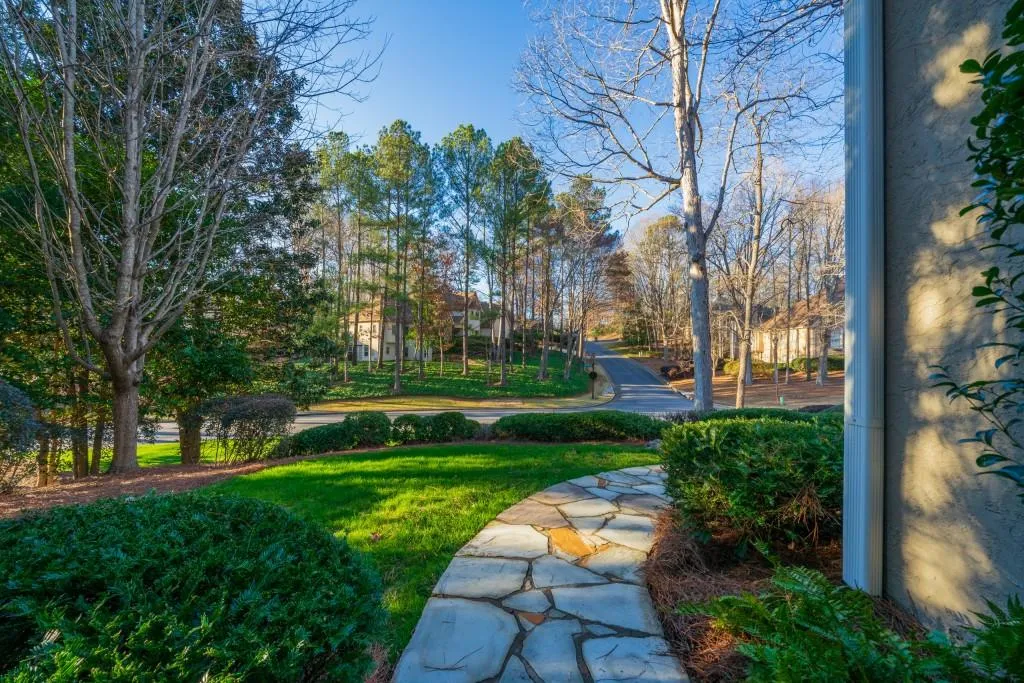 245 Wing Mill Road, Sandy Springs, Georgia 30350, 6 Bedrooms Bedrooms, ,4 BathroomsBathrooms,Residential,Sold,245 Wing Mill Road,7011109