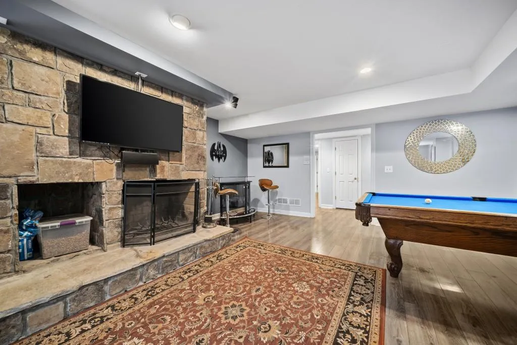 245 Wing Mill Road, Sandy Springs, Georgia 30350, 6 Bedrooms Bedrooms, ,4 BathroomsBathrooms,Residential,Sold,245 Wing Mill Road,7011109