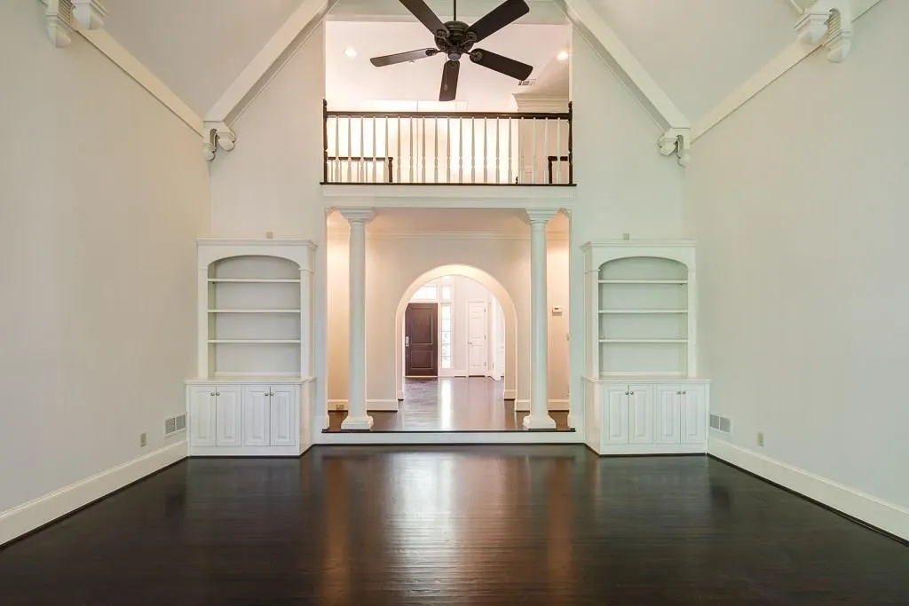 135 Grogans Lake Drive, Sandy Springs, Georgia 30350, 6 Bedrooms Bedrooms, ,4 BathroomsBathrooms,Residential,Sold,135 Grogans Lake Drive,5880480