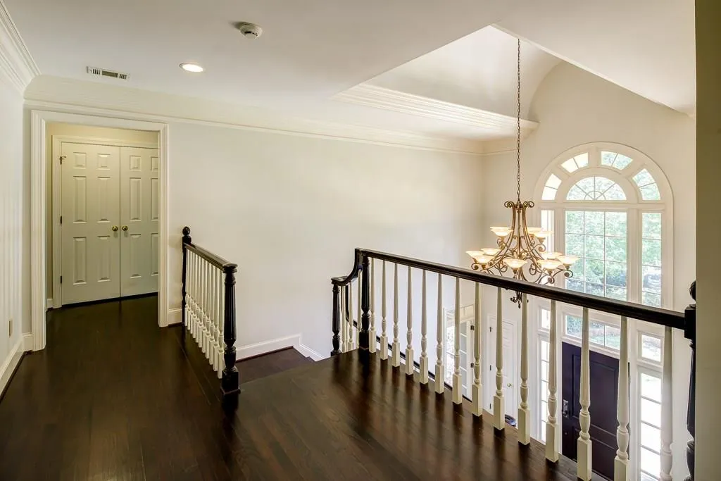 135 Grogans Lake Drive, Sandy Springs, Georgia 30350, 6 Bedrooms Bedrooms, ,4 BathroomsBathrooms,Residential,Sold,135 Grogans Lake Drive,5880480