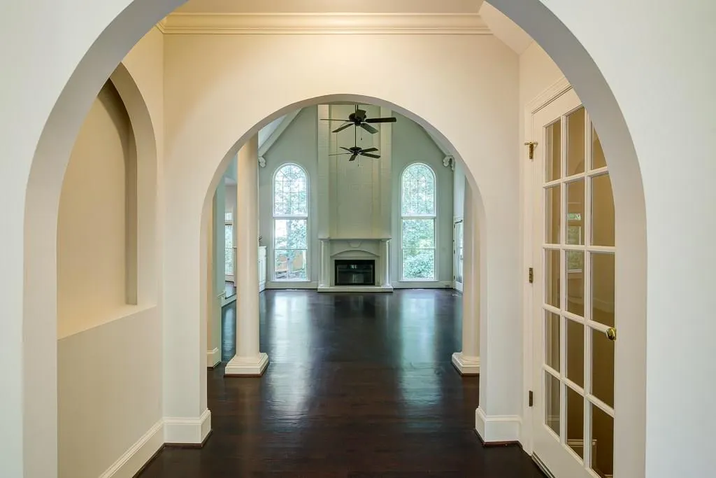 135 Grogans Lake Drive, Sandy Springs, Georgia 30350, 6 Bedrooms Bedrooms, ,4 BathroomsBathrooms,Residential,Sold,135 Grogans Lake Drive,5880480