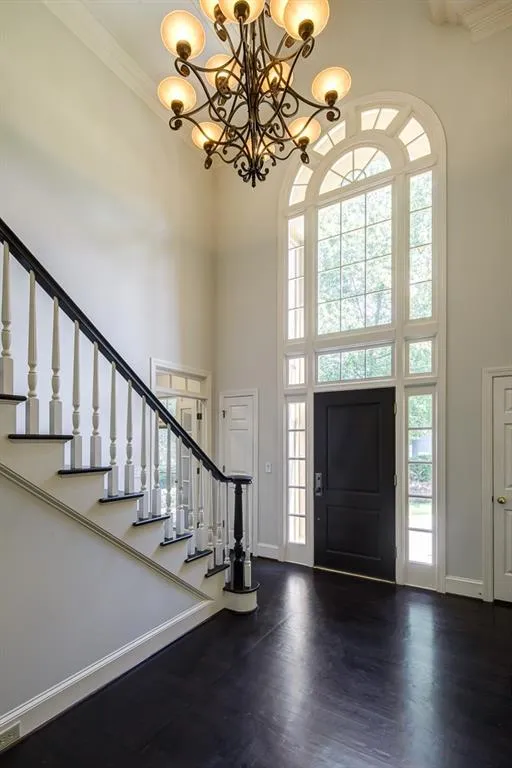 135 Grogans Lake Drive, Sandy Springs, Georgia 30350, 6 Bedrooms Bedrooms, ,4 BathroomsBathrooms,Residential,Sold,135 Grogans Lake Drive,5880480
