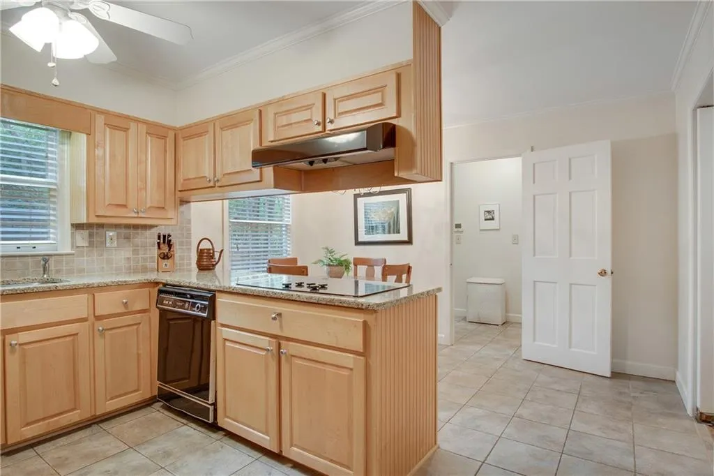 4795 Longchamps Drive, Sandy Springs, Georgia 30319, 3 Bedrooms Bedrooms, ,2 BathroomsBathrooms,Residential,Sold,4795 Longchamps Drive,6524928