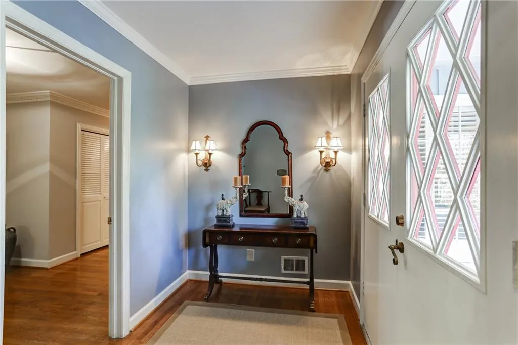 4795 Longchamps Drive, Sandy Springs, Georgia 30319, 3 Bedrooms Bedrooms, ,2 BathroomsBathrooms,Residential,Sold,4795 Longchamps Drive,6524928