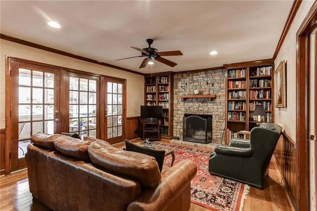 4795 Longchamps Drive, Sandy Springs, Georgia 30319, 3 Bedrooms Bedrooms, ,2 BathroomsBathrooms,Residential,Sold,4795 Longchamps Drive,6524928