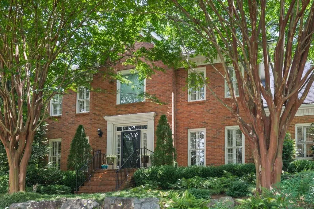 2185 Dunwoody Heritage Drive, Sandy Springs, Georgia 30350, 5 Bedrooms Bedrooms, ,4 BathroomsBathrooms,Residential,Sold,2185 Dunwoody Heritage Drive,7245774