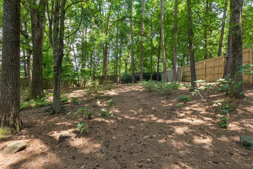 2185 Dunwoody Heritage Drive, Sandy Springs, Georgia 30350, 5 Bedrooms Bedrooms, ,4 BathroomsBathrooms,Residential,Sold,2185 Dunwoody Heritage Drive,7245774