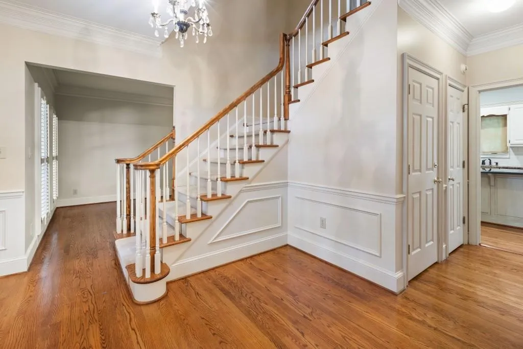 2185 Dunwoody Heritage Drive, Sandy Springs, Georgia 30350, 5 Bedrooms Bedrooms, ,4 BathroomsBathrooms,Residential,Sold,2185 Dunwoody Heritage Drive,7245774
