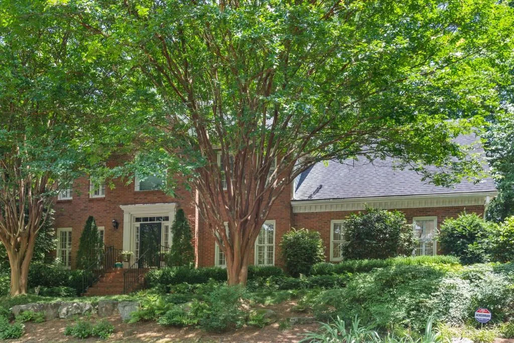 2185 Dunwoody Heritage Drive, Sandy Springs, Georgia 30350, 5 Bedrooms Bedrooms, ,4 BathroomsBathrooms,Residential,Sold,2185 Dunwoody Heritage Drive,7245774