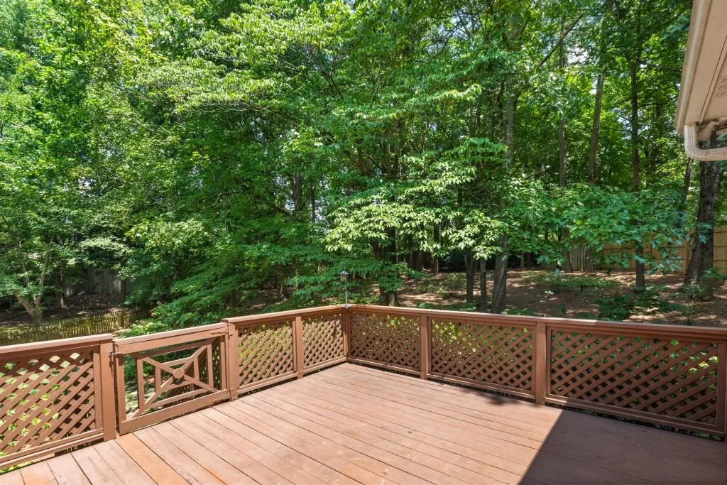 2185 Dunwoody Heritage Drive, Sandy Springs, Georgia 30350, 5 Bedrooms Bedrooms, ,4 BathroomsBathrooms,Residential,Sold,2185 Dunwoody Heritage Drive,7245774