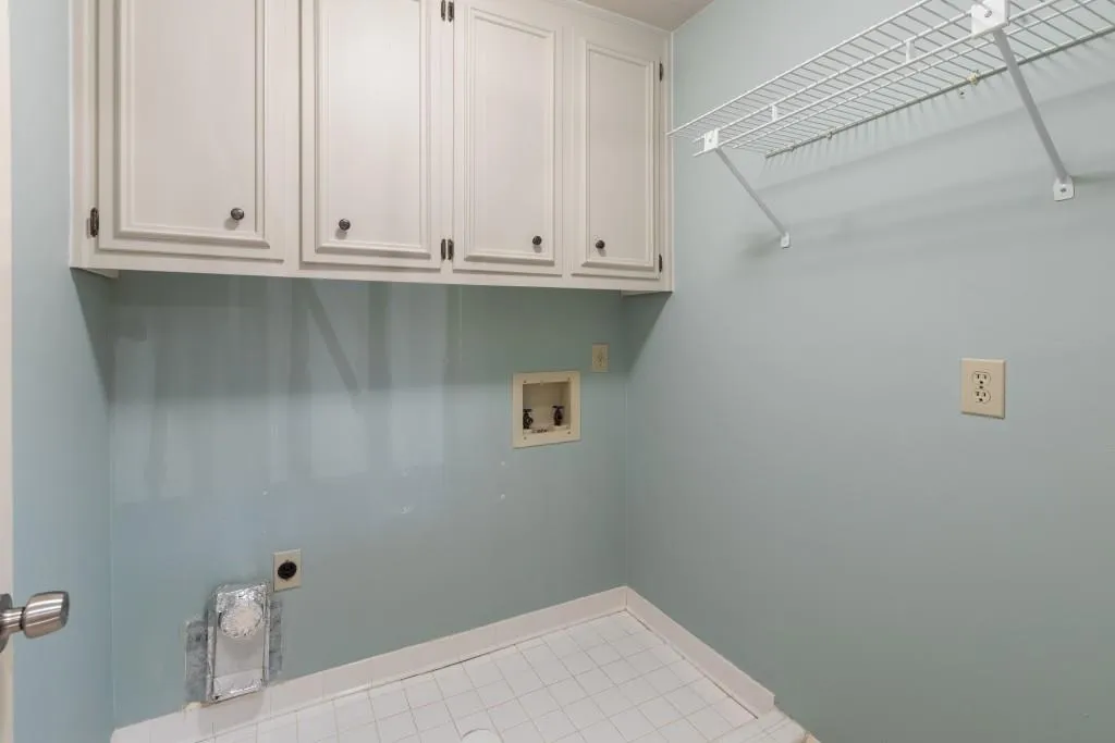 2185 Dunwoody Heritage Drive, Sandy Springs, Georgia 30350, 5 Bedrooms Bedrooms, ,4 BathroomsBathrooms,Residential,Sold,2185 Dunwoody Heritage Drive,7245774