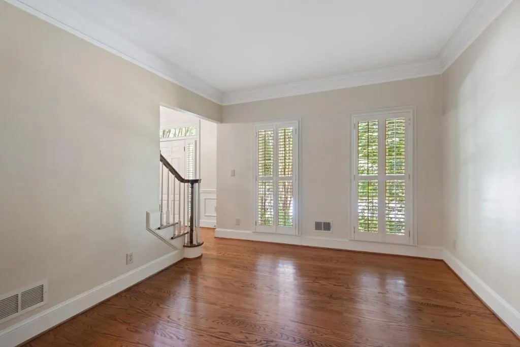 2185 Dunwoody Heritage Drive, Sandy Springs, Georgia 30350, 5 Bedrooms Bedrooms, ,4 BathroomsBathrooms,Residential,Sold,2185 Dunwoody Heritage Drive,7245774