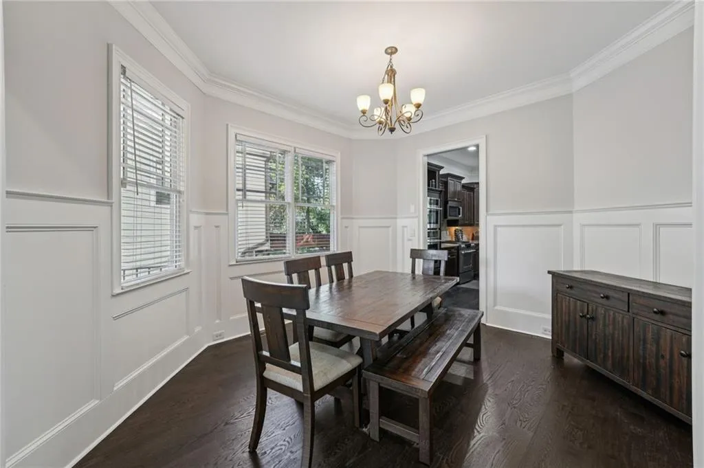 3236 Lynwood Drive Ne, Atlanta, Georgia 30319, 5 Bedrooms Bedrooms, ,4 BathroomsBathrooms,Residential,For Sale,3236 Lynwood Drive Ne,7663898