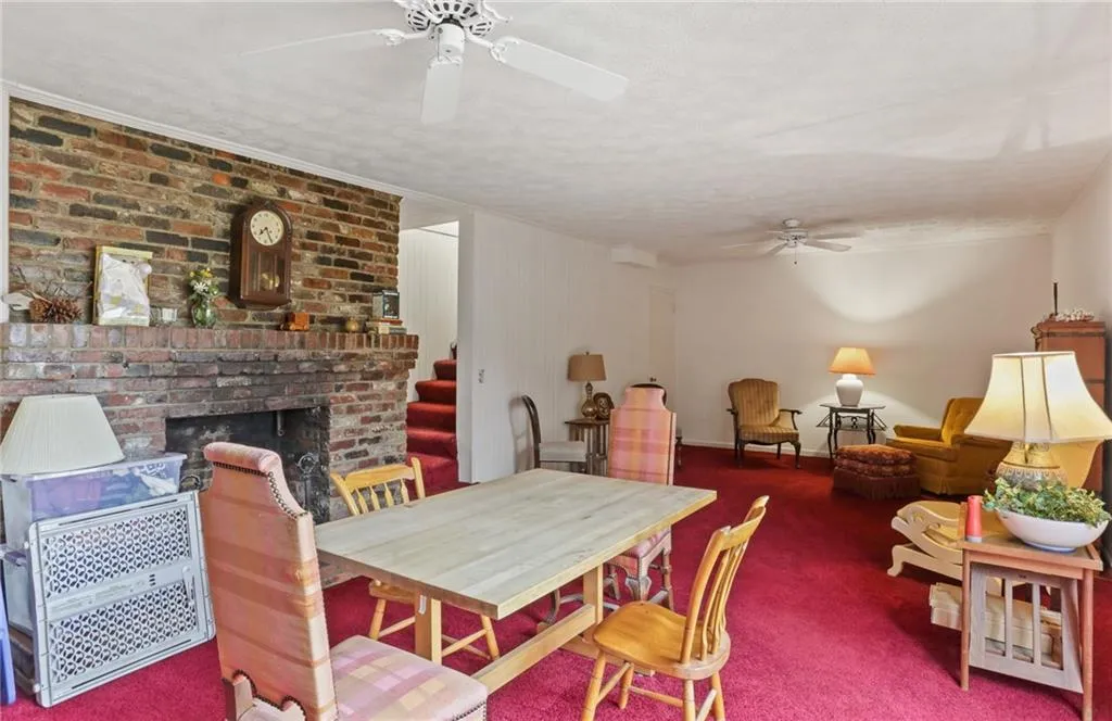 6748 Brandon Mill Road, Sandy Springs, Georgia 30328, 5 Bedrooms Bedrooms, ,3 BathroomsBathrooms,Residential,Sold,6748 Brandon Mill Road,6980328