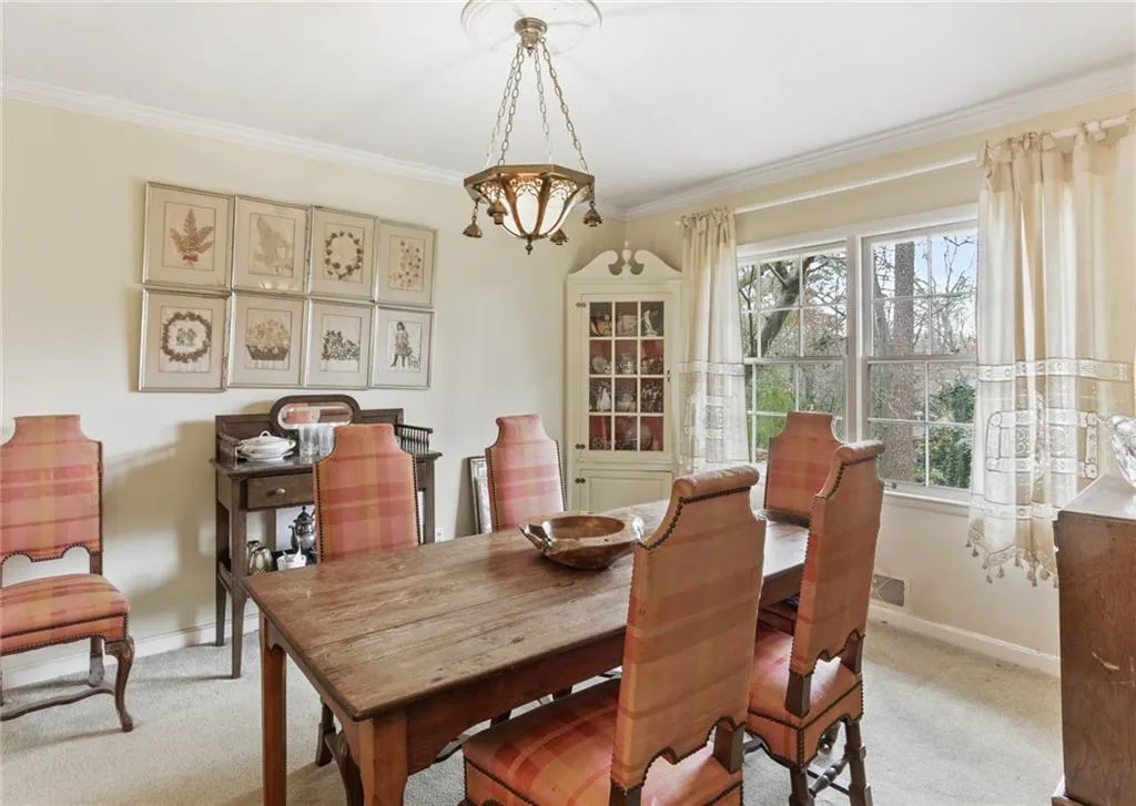 6748 Brandon Mill Road, Sandy Springs, Georgia 30328, 5 Bedrooms Bedrooms, ,3 BathroomsBathrooms,Residential,Sold,6748 Brandon Mill Road,6980328
