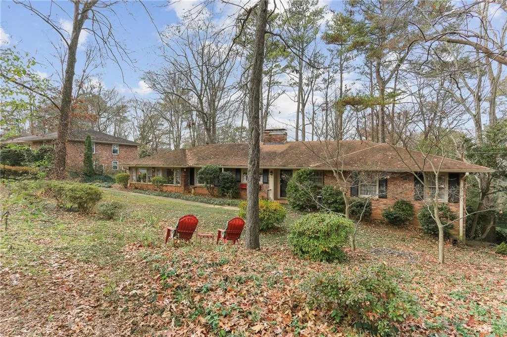 6748 Brandon Mill Road, Sandy Springs, Georgia 30328, 5 Bedrooms Bedrooms, ,3 BathroomsBathrooms,Residential,Sold,6748 Brandon Mill Road,6980328