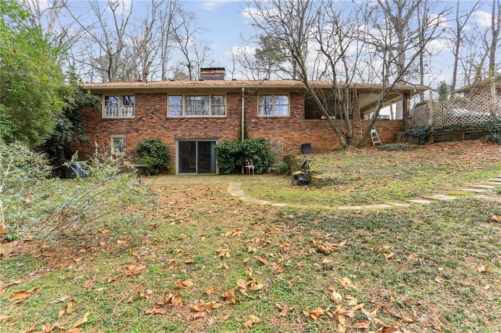 6748 Brandon Mill Road, Sandy Springs, Georgia 30328, 5 Bedrooms Bedrooms, ,3 BathroomsBathrooms,Residential,Sold,6748 Brandon Mill Road,6980328