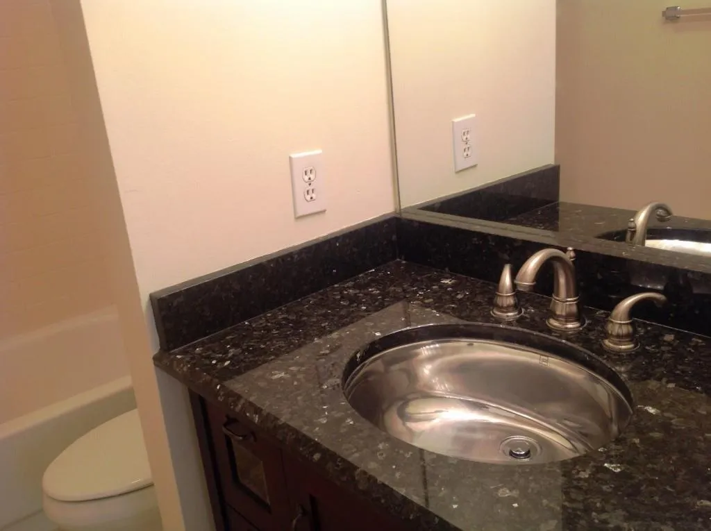 32 Greenland Trace, Sandy Springs, Georgia 30342, 4 Bedrooms Bedrooms, ,4 BathroomsBathrooms,Residential,Sold,32 Greenland Trace,5757382