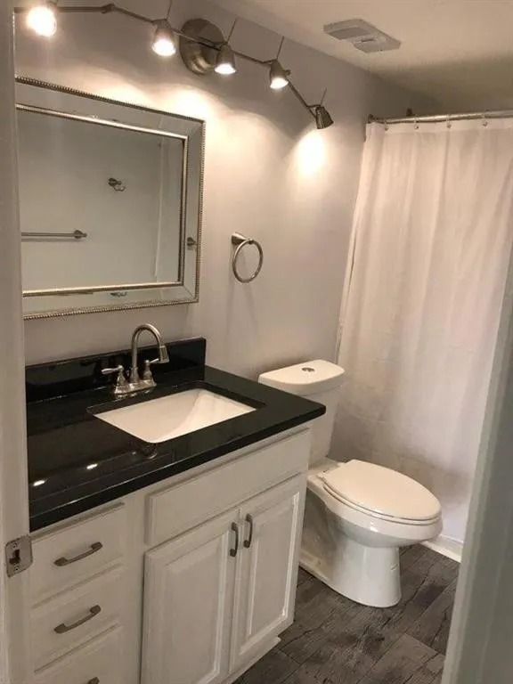 795 Hammond Drive Unit 1703, Sandy Springs, Georgia 30328, 1 Bedroom Bedrooms, ,1 BathroomBathrooms,Residential,Sold,795 Hammond Drive Unit 1703,6732685