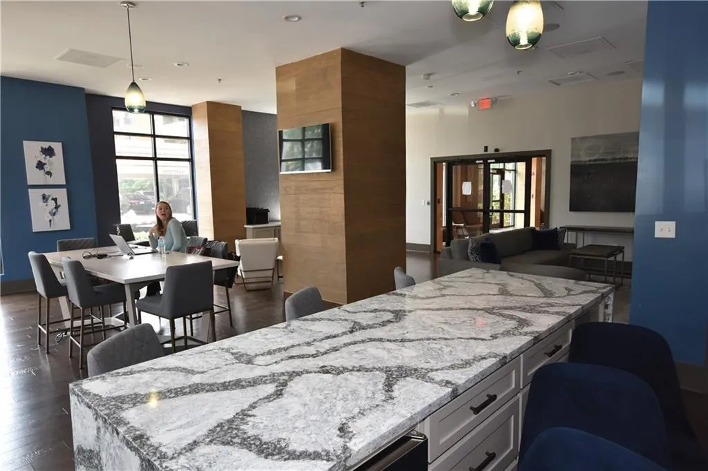 795 Hammond Drive Unit 1703, Sandy Springs, Georgia 30328, 1 Bedroom Bedrooms, ,1 BathroomBathrooms,Residential,Sold,795 Hammond Drive Unit 1703,6732685