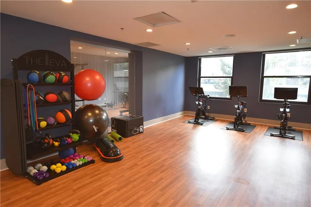 795 Hammond Drive Unit 1703, Sandy Springs, Georgia 30328, 1 Bedroom Bedrooms, ,1 BathroomBathrooms,Residential,Sold,795 Hammond Drive Unit 1703,6732685