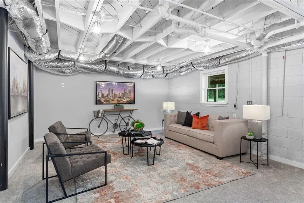 140 River Springs Drive, Sandy Springs, Georgia 30328, 5 Bedrooms Bedrooms, ,4 BathroomsBathrooms,Residential,Sold,140 River Springs Drive,7168713