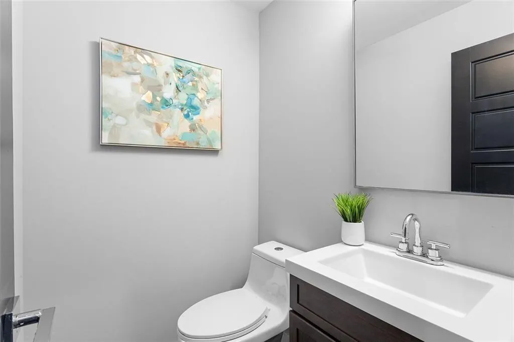 140 River Springs Drive, Sandy Springs, Georgia 30328, 5 Bedrooms Bedrooms, ,4 BathroomsBathrooms,Residential,Sold,140 River Springs Drive,7168713