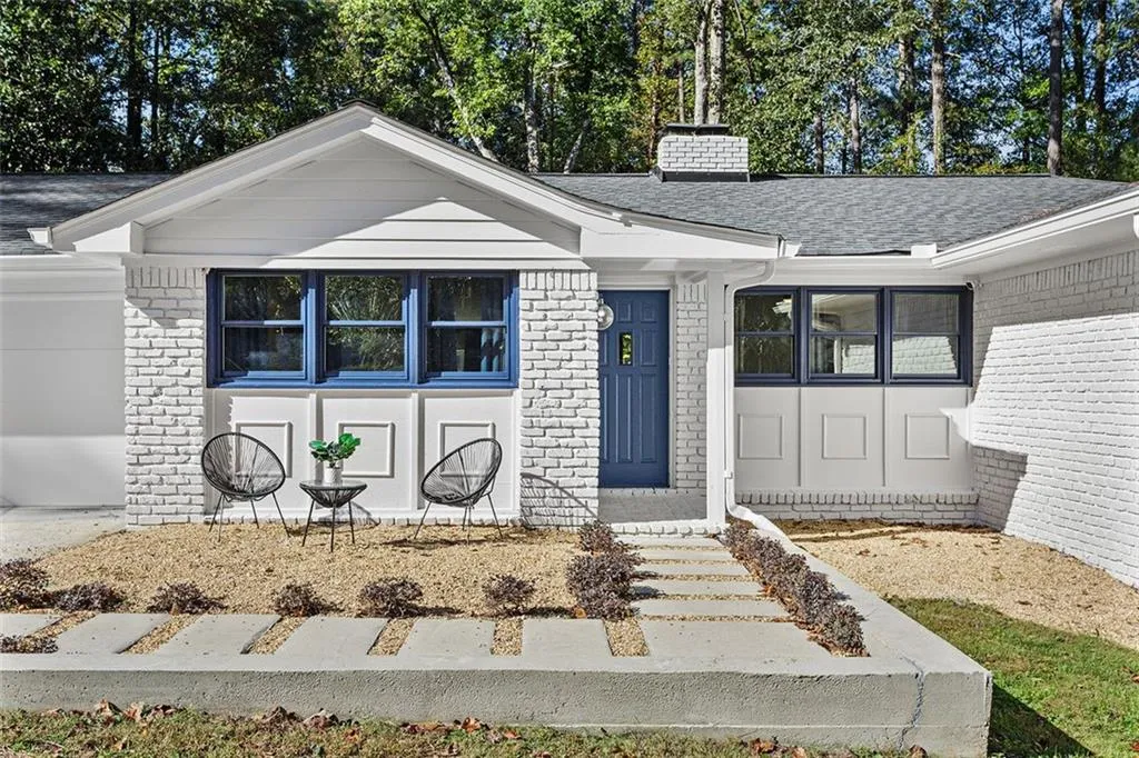 140 River Springs Drive, Sandy Springs, Georgia 30328, 5 Bedrooms Bedrooms, ,4 BathroomsBathrooms,Residential,Sold,140 River Springs Drive,7168713