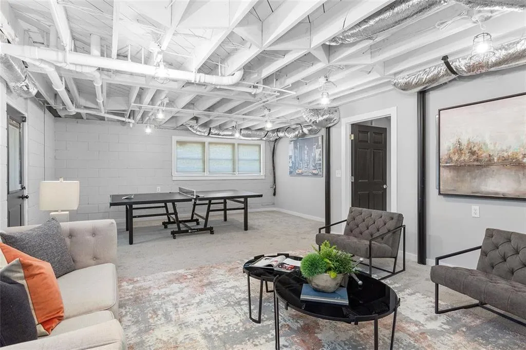 140 River Springs Drive, Sandy Springs, Georgia 30328, 5 Bedrooms Bedrooms, ,4 BathroomsBathrooms,Residential,Sold,140 River Springs Drive,7168713