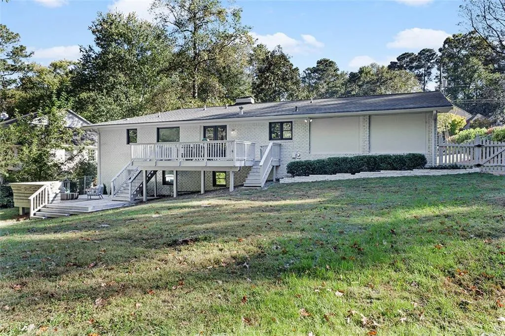 140 River Springs Drive, Sandy Springs, Georgia 30328, 5 Bedrooms Bedrooms, ,4 BathroomsBathrooms,Residential,Sold,140 River Springs Drive,7168713