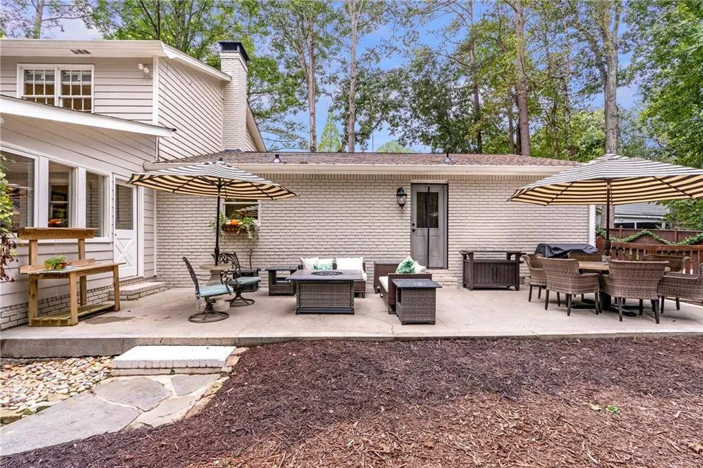 500 Tanacrest Circle, Atlanta, Georgia 30328, 4 Bedrooms Bedrooms, ,3 BathroomsBathrooms,Residential,For Sale,500 Tanacrest Circle,7658588