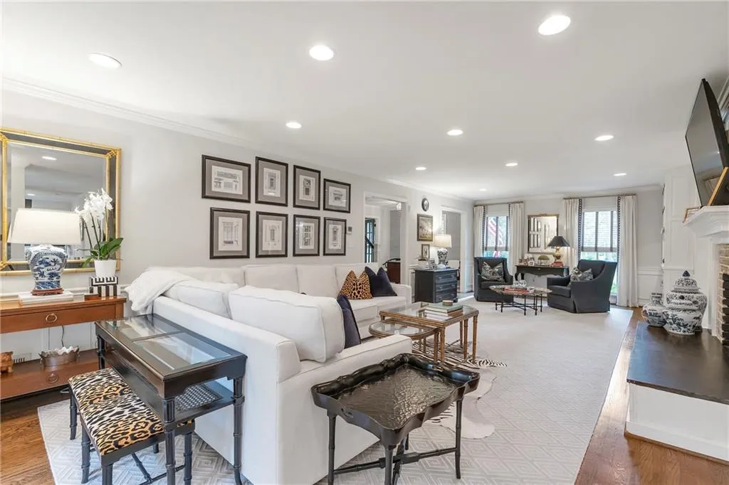 500 Tanacrest Circle, Atlanta, Georgia 30328, 4 Bedrooms Bedrooms, ,3 BathroomsBathrooms,Residential,For Sale,500 Tanacrest Circle,7658588