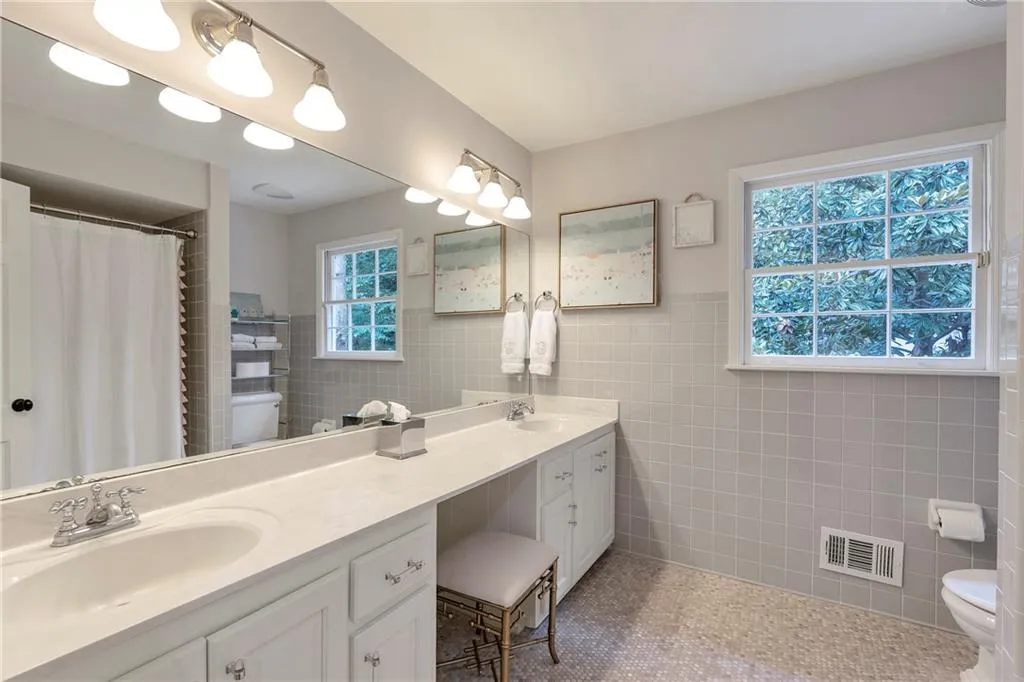 500 Tanacrest Circle, Atlanta, Georgia 30328, 4 Bedrooms Bedrooms, ,3 BathroomsBathrooms,Residential,For Sale,500 Tanacrest Circle,7658588
