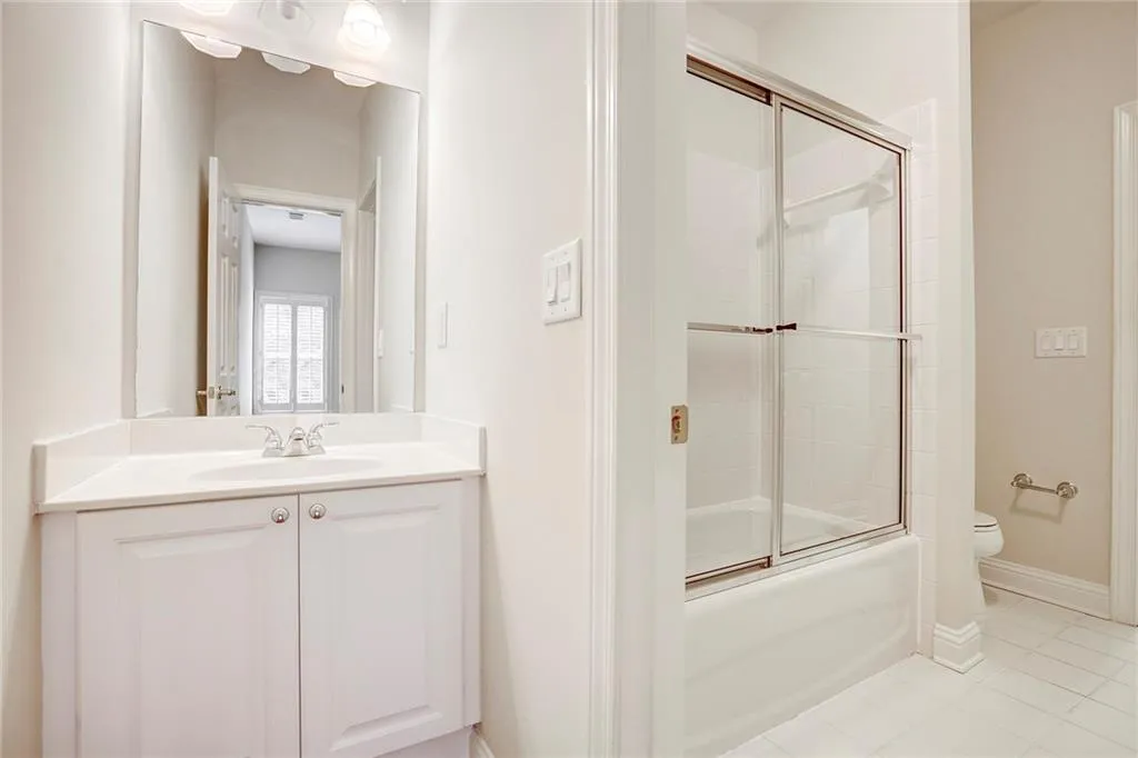 700 Lake Summit Drive, Atlanta, Georgia 30342, 6 Bedrooms Bedrooms, ,5 BathroomsBathrooms,Residential,Sold,700 Lake Summit Drive,5989066