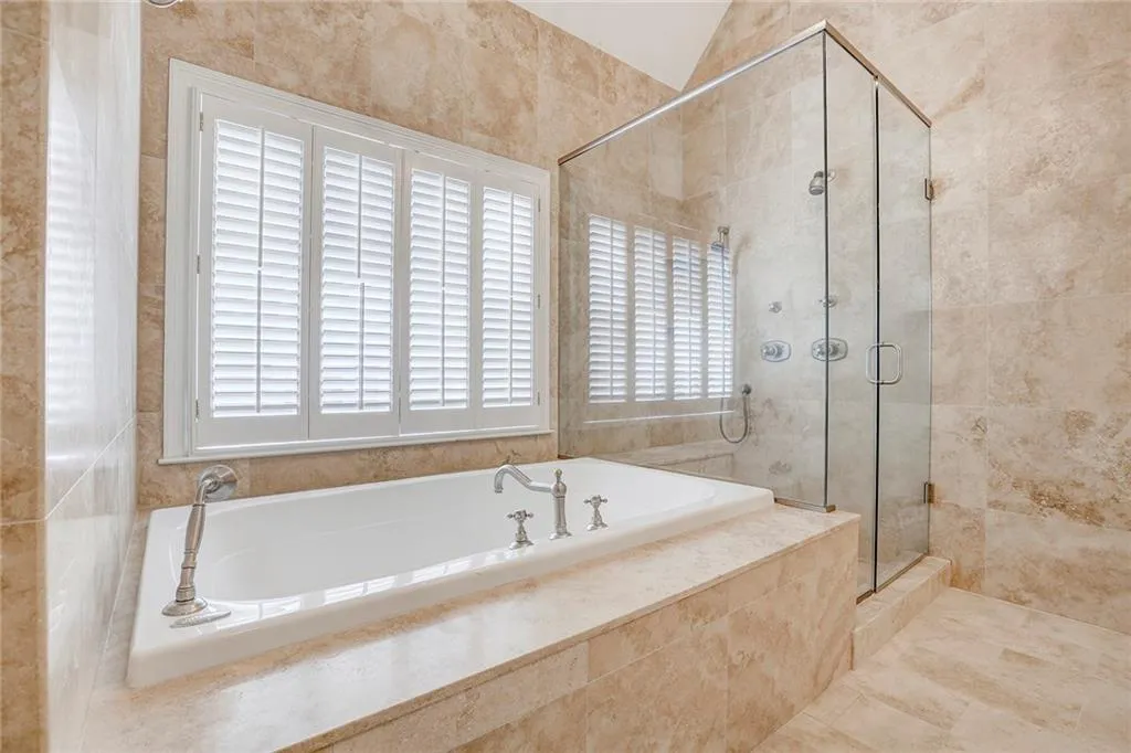 700 Lake Summit Drive, Atlanta, Georgia 30342, 6 Bedrooms Bedrooms, ,5 BathroomsBathrooms,Residential,Sold,700 Lake Summit Drive,5989066